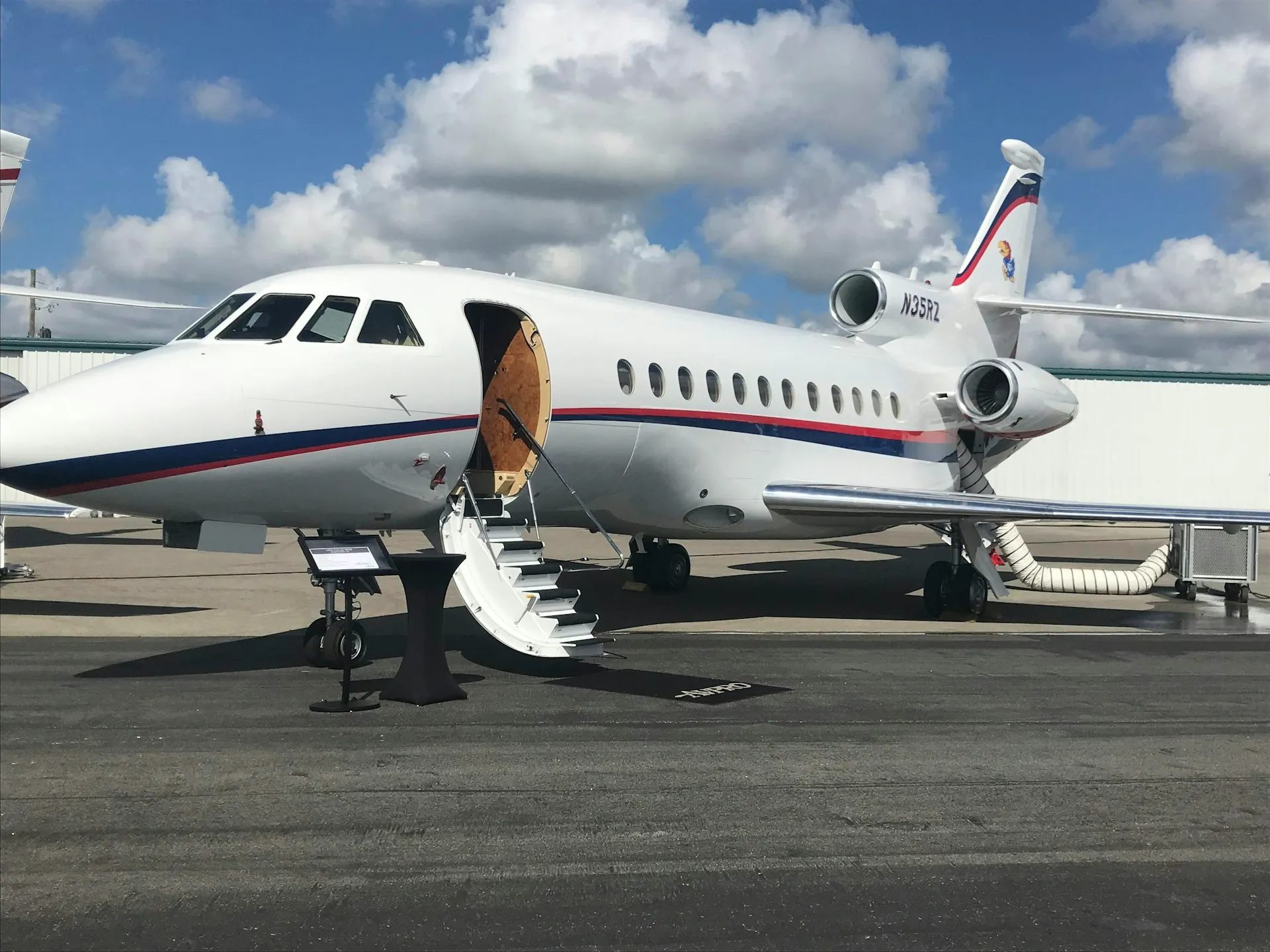 Private jet charter
